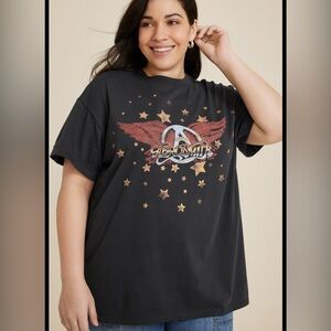 Maurices Black Graphic Short Sleeve Tee